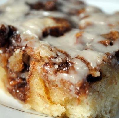 Cinnamon Roll Swirl Cake Recipe