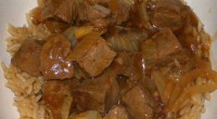 Ingredients: 1 pound lean beef cut into bite size pieces 1 medium onion, chopped 3 tablespoons olive oil 1½ cups beef broth 1 tablespoon cornstarch ¼ cups water or beef […]