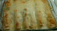 Ingredients: 8 flour tortillas 2 cups cooked, shredded chicken 2 cups shredded Monterey Jack cheese 3 Tbsp butter 3 Tbsp flour 2 cups chicken broth 1 cup sour cream 1 […]