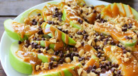 Ingredients: two green granny smith apples, cored and sliced 5 oz. caramel 1 teaspoon water 1/4 cup chopped peanuts 2 Tablespoons mini chocolate chips Directions: 1. Unwrap caramels. Place in […]