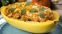 Ingredients: 2 medium spaghetti squash, about 2- 2 1/2 lbs each 1 tbsp veg oil, plus a little extra to rub on the squash 1 cup diced onion 2 large […]