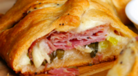 Ingredients: 2 cans (8 oz each) refrigerated Crescent dinner rolls 1 cup mozzarella cheese ½ cup pepperoncinis ¼ cup fresh basil ⅓ pound salami ⅓ pound ham ¼ pound prosciutto […]