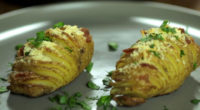 Ingredients: 6 medium potatoes 3 tablespoons butter, melted 3 tablespoons parmesan cheese, grated 1 tablespoon breadcrumbs Dash of nutmeg salt and pepper to taste 1 teaspoon parsley, chopped 1 teaspoon […]